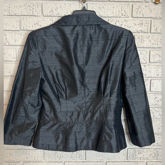 Kay Unger Black 100% Silk 3 Button Fitted Blazer size 8 lined - Picture 5 of 8